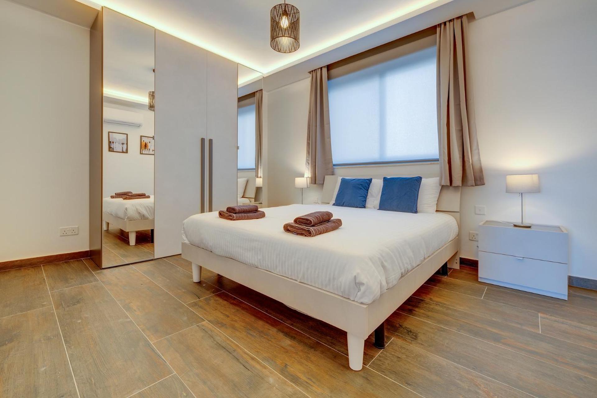 Apartment Idyllic With Valletta And Harbour Views Sliema