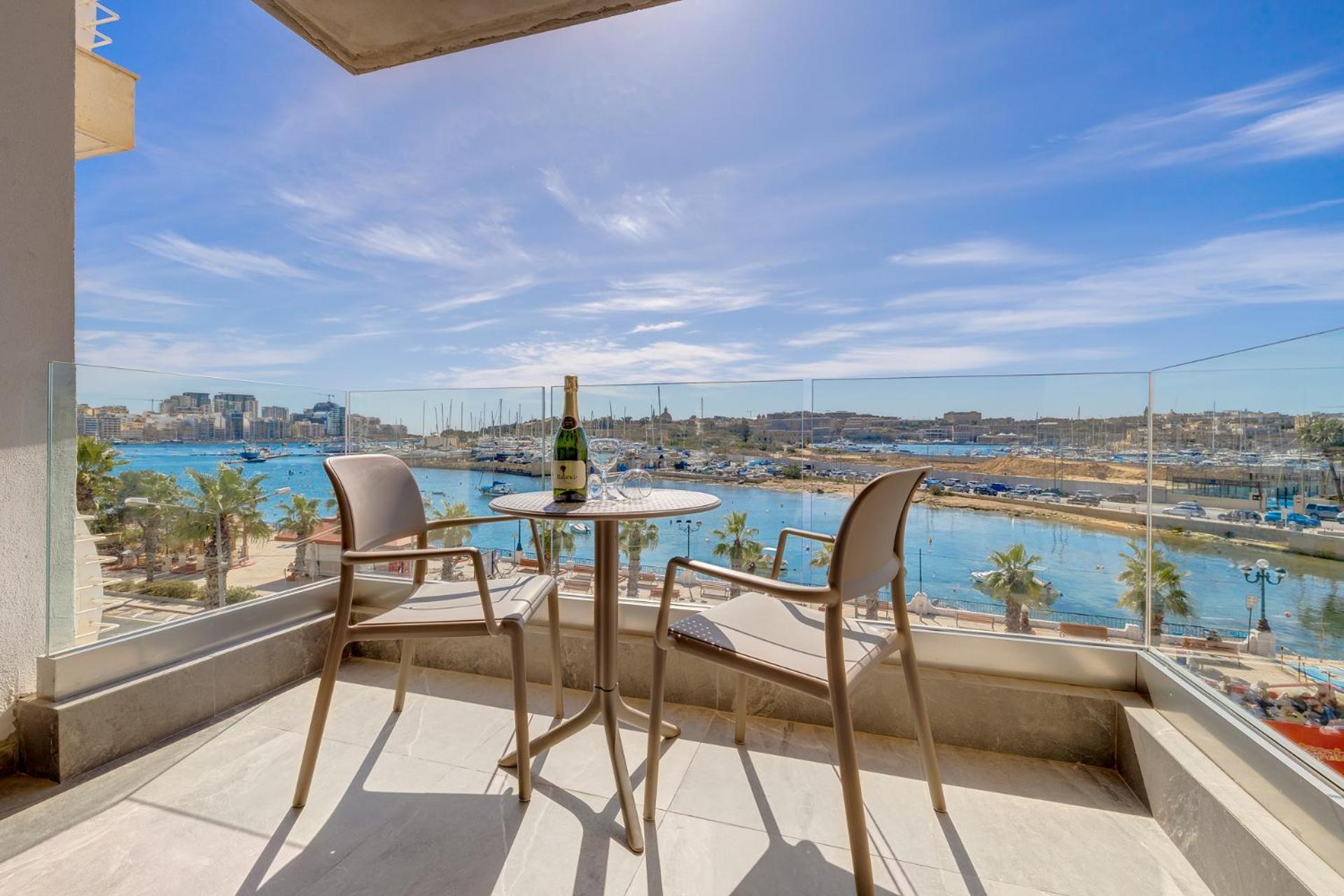 Idyllic With Valletta And Harbour Views Apartment Sliema